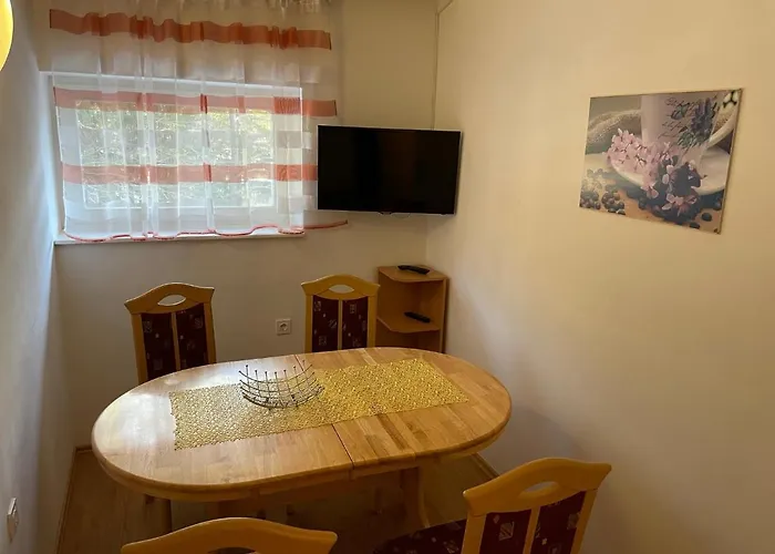 Martinov Dom クランスカゴーラ